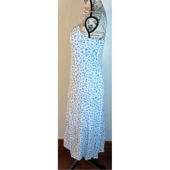 Dee Elle Women's Floral Print Midi Sundress, size Medium - Picture 4 of 9